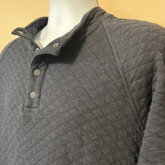 Eddie Bauer Black Quilted Sweatshirt - Picture 3 of 11